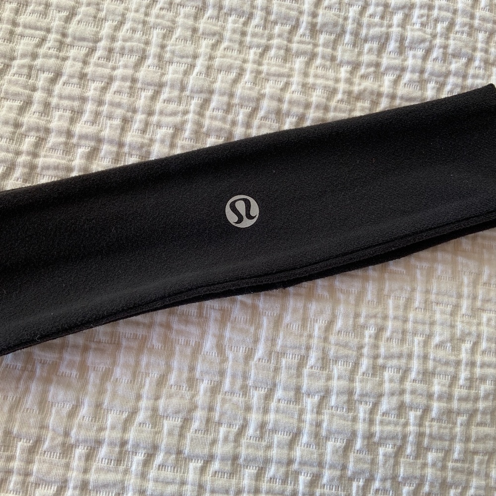 LULULEMON Athletica Headband Medium Width EUC